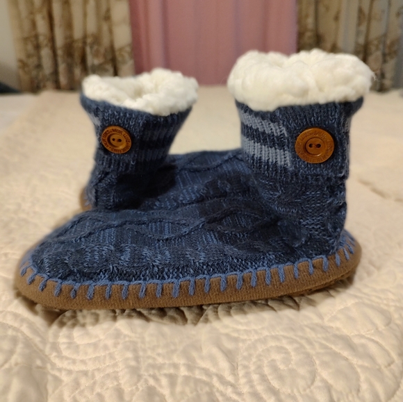 Muk Luks Booties NWT - Picture 5 of 7